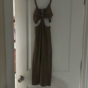 Brown dress